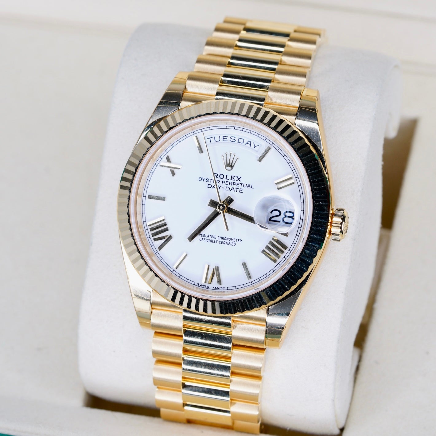 Rolex NEW OLD STOCK Day-Date 228238 White Roman Dial Yellow Gold President 40mm 2018
