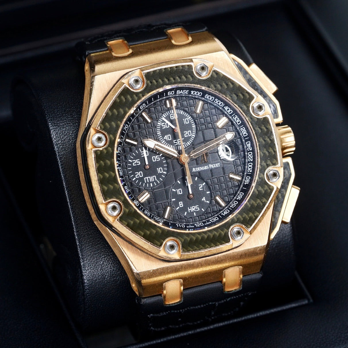 Audemars Piguet Royal Oak Offshore 26030RO.OO.D001IN.01 “MONTOYA” Black Dial Carbon Bezel Rose Gold 45mm