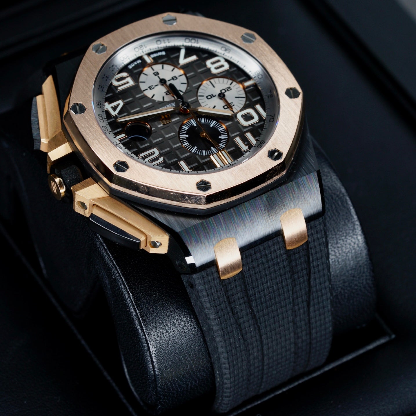 Audemars Piguet Royal Oak Offshore 26405NR.OO.A002CA.01 Grey Smoked Dial Rose Gold & Ceramic 44mm
