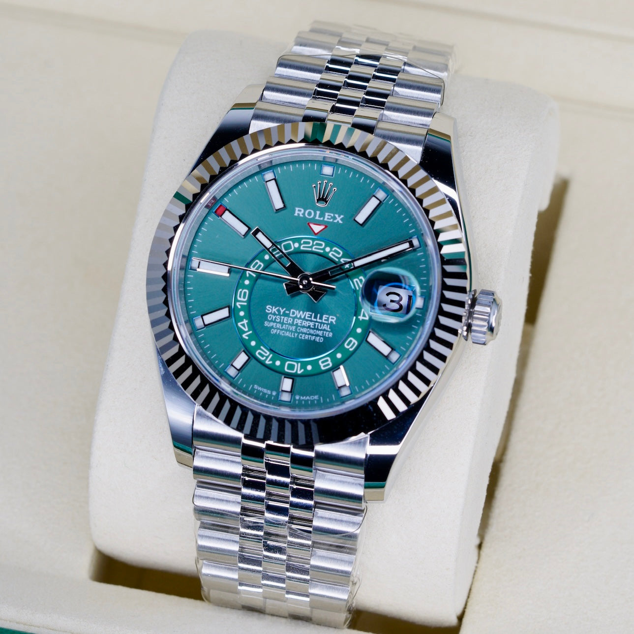 Rolex NEW 2026 Sky-Dweller “MINT SKY” Green Mint Dial Stainless Steel Jubilee 42mm