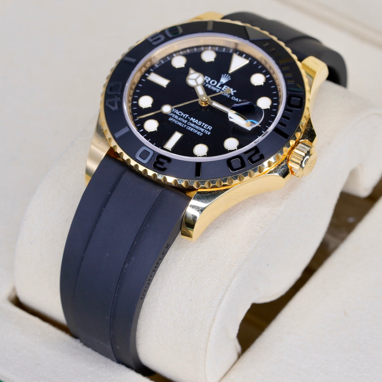 Rolex Yacht-Master 226658 Black Dial Yellow Gold Oysterflex 40mm 2025