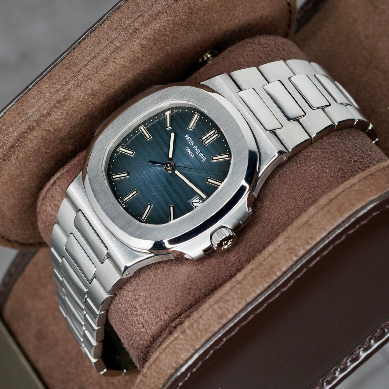 Patek Philippe Nautilus 5711 1A-001 Blue Dial Stainless Steel 40mm 2007