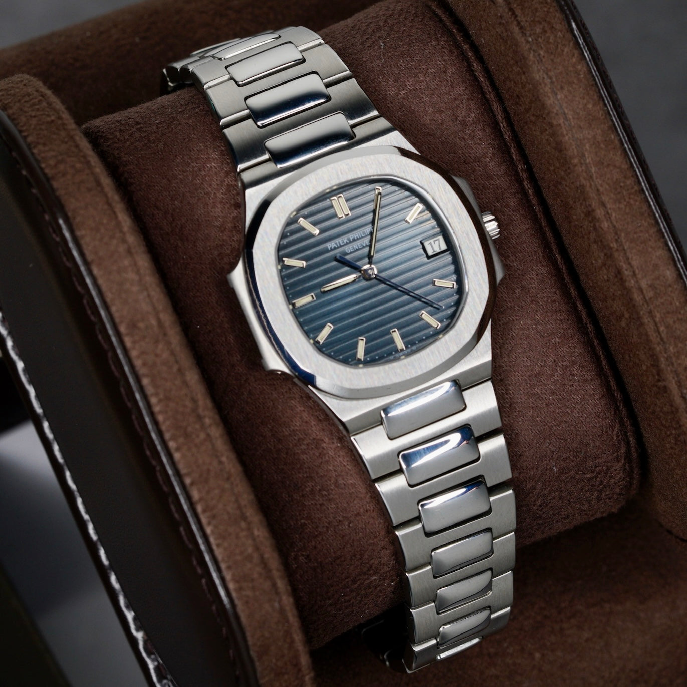 Patek Philippe Nautilus 3900/1A Blue Dial Stainless Steel 33mm