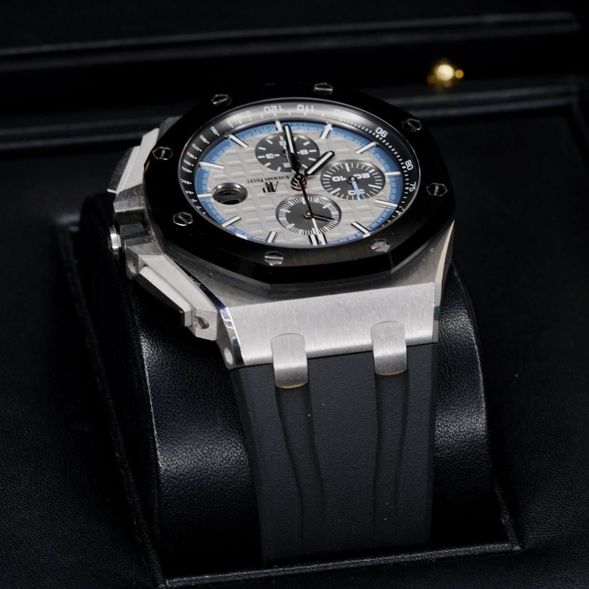 Audemars Piguet Royal Oak Offshore 26417CN.OO.A002CR.01 “JAPAN EDITION” Cream Dial Blue Accents White Gold 44mm