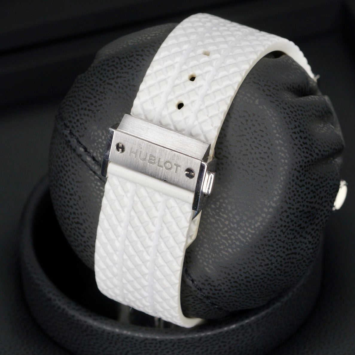 Hublot Big Bang 301.SE.230.RW White Dial Ceramic Case Rubber Strap 44mm