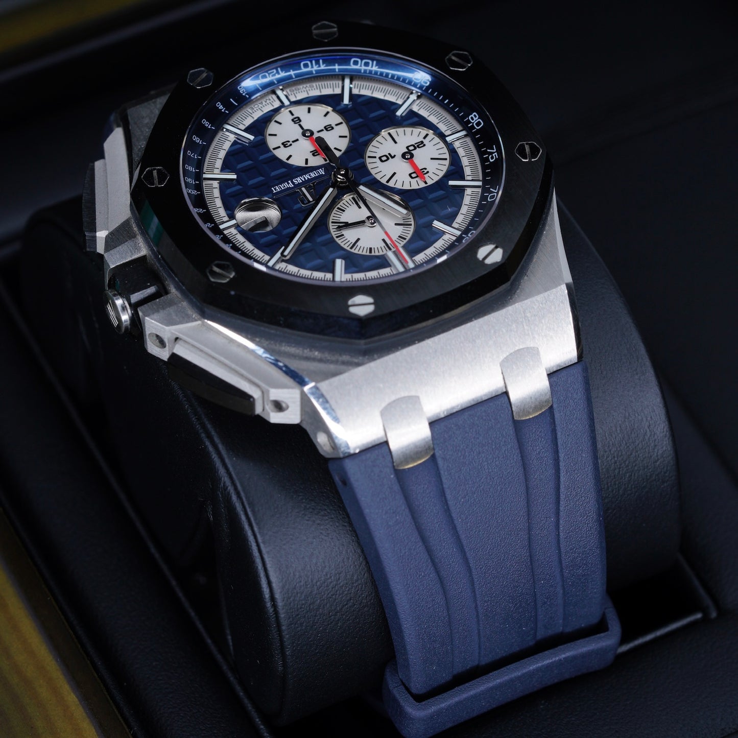 Audemars Piguet Royal Oak Offshore 26401PO.00.A018CR.01 Blue Dial Platinum Chronograph 44mm