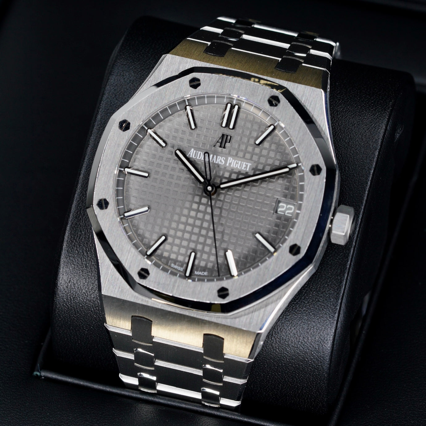 Audemars Piguet Royal Oak 15500ST.OO.1220ST.02 “GREY OAK” Grey Dial Stainless Steel 41mm