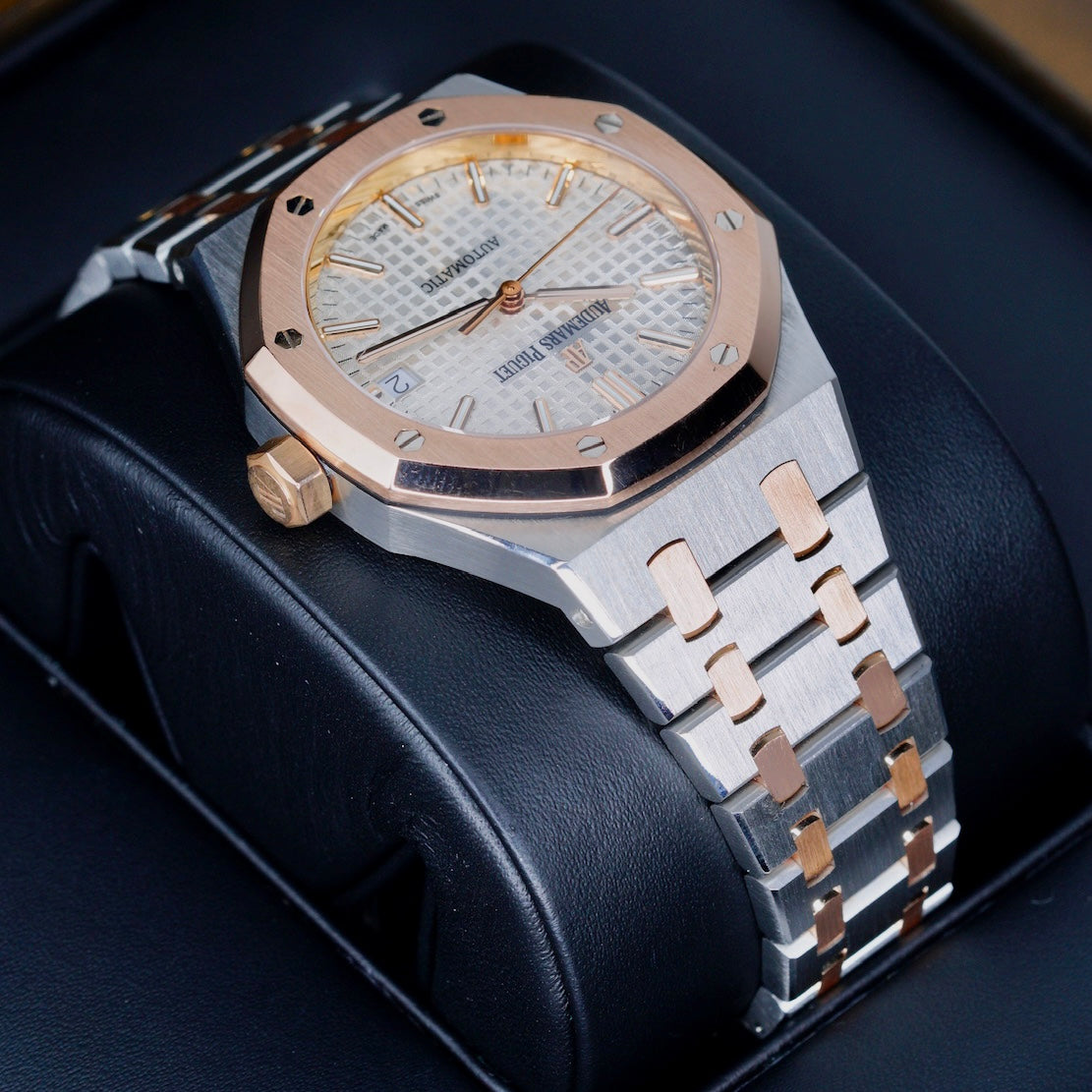 Audemars Piguet Royal Oak 15400SR White Dial Two-Tone Rose Gold & Steel