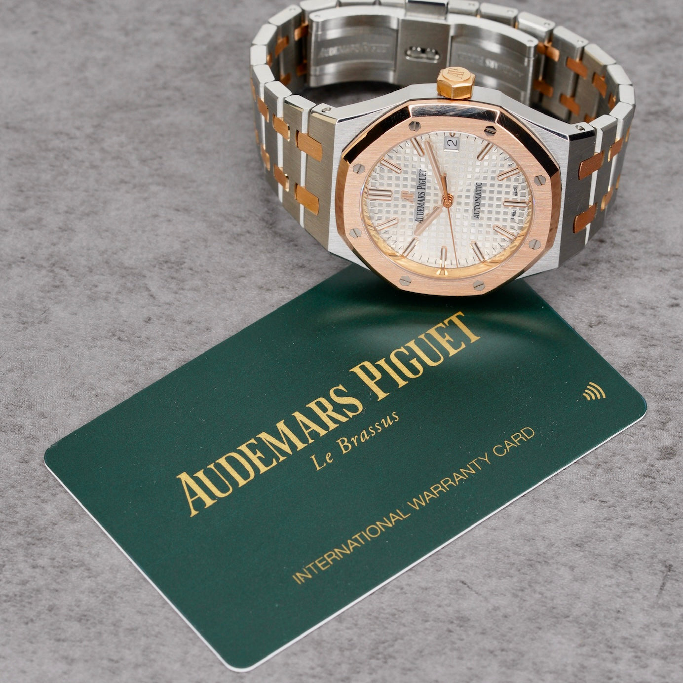 Audemars Piguet Royal Oak 15400SR White Dial Two-Tone Rose Gold & Steel