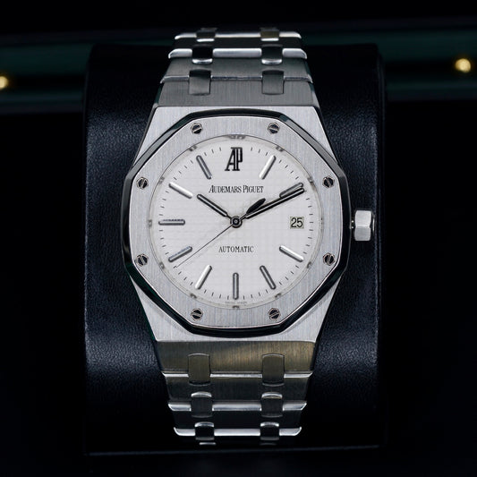 Audemars Piguet Royal Oak 15300ST.OO.1220ST.01 White Dial Stainless Steel 39mm