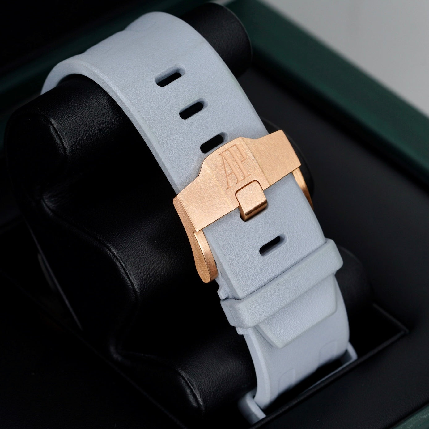 Audemars Piguet Royal Oak Offshore Diver 15711OI.OO.A006CA.01 “JAPAN EDITION” Grey Dial Rose Gold Rubber Strap 42mm