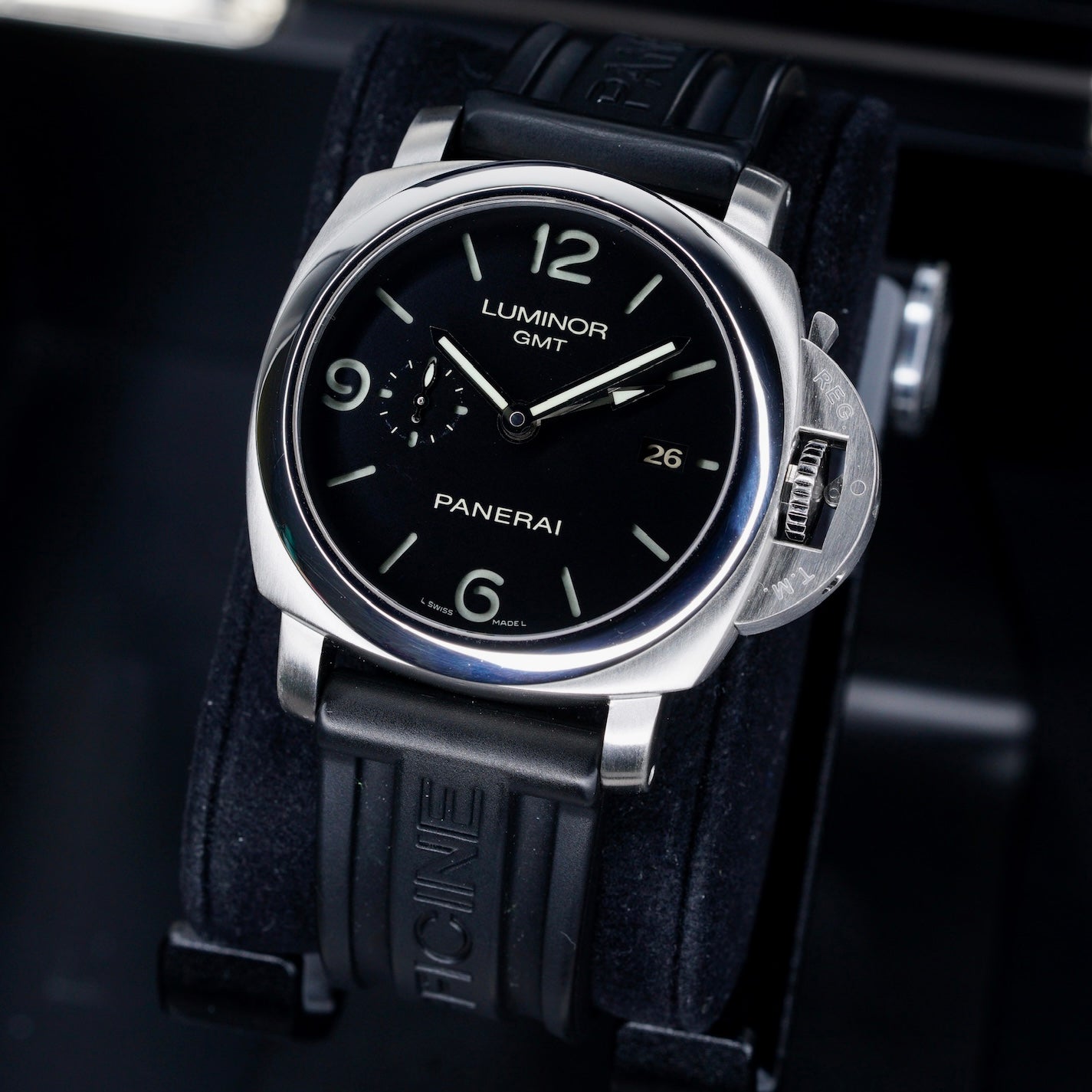Panerai Luminor 1950 PAM 00320 Black Dial Stainless Steel Rubber Strap