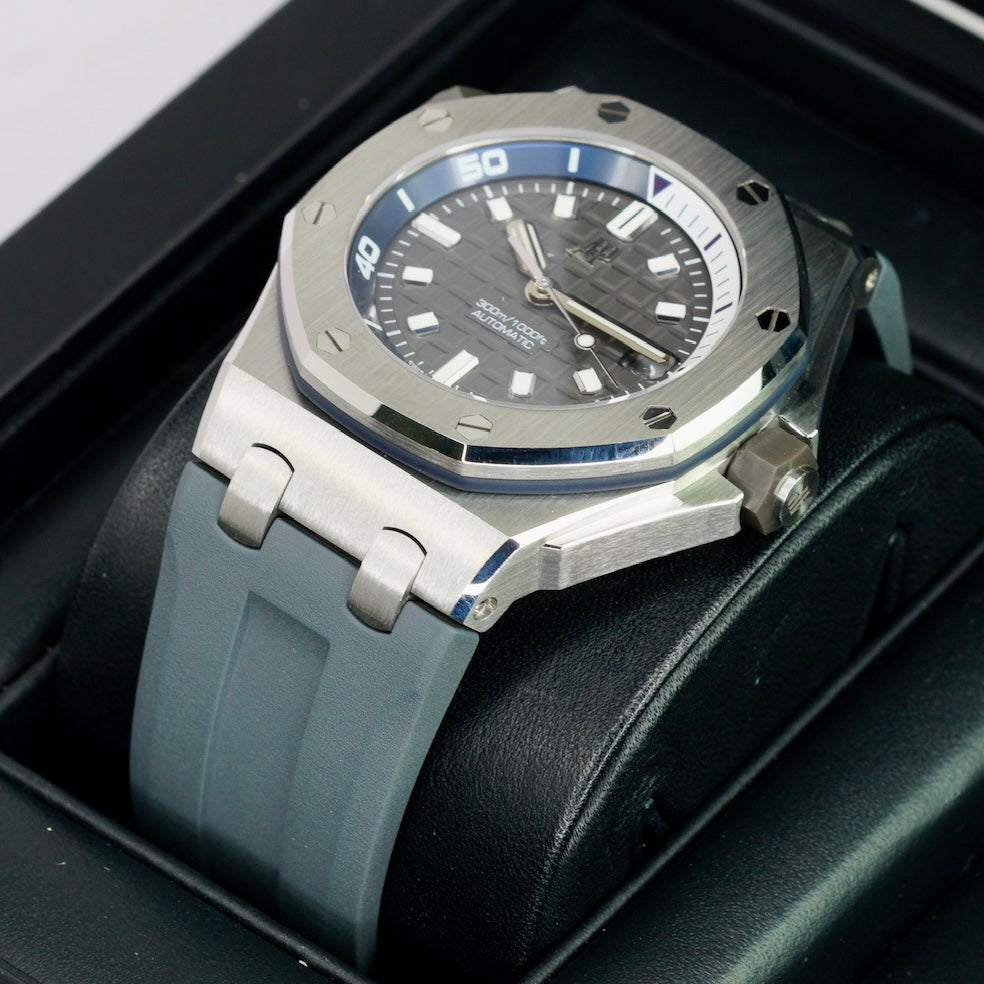 Audemars Piguet Royal Oak Offshore Diver 15720ST.OO.A009CA.01 Grey Dial Stainless Steel Rubber Strap 42mm