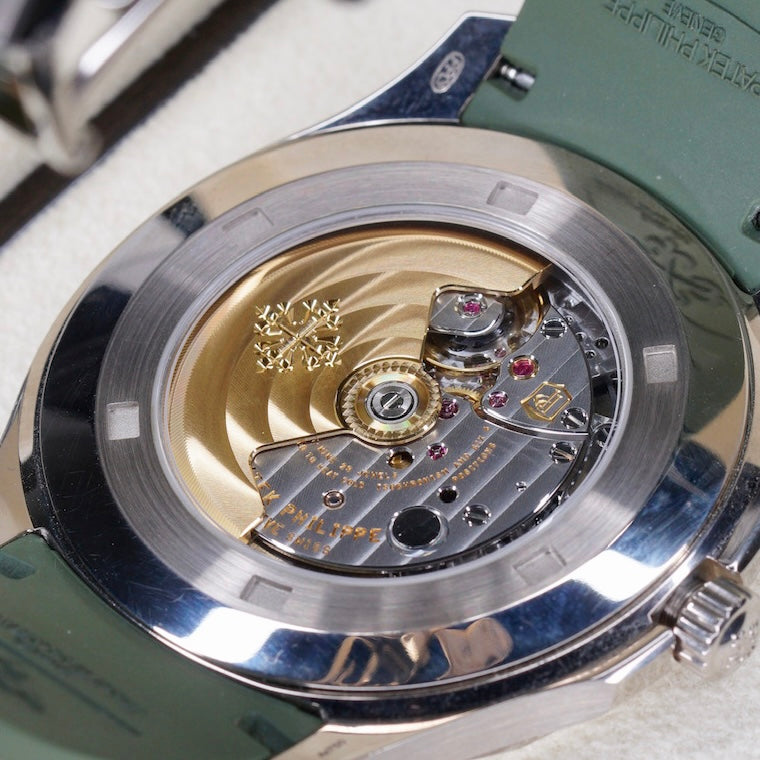 Patek Philippe Aquanaut 5168G-010 ”GREEN AQUA” Khaki Green Dial Green White Gold Tropical Strap 42mm 2021