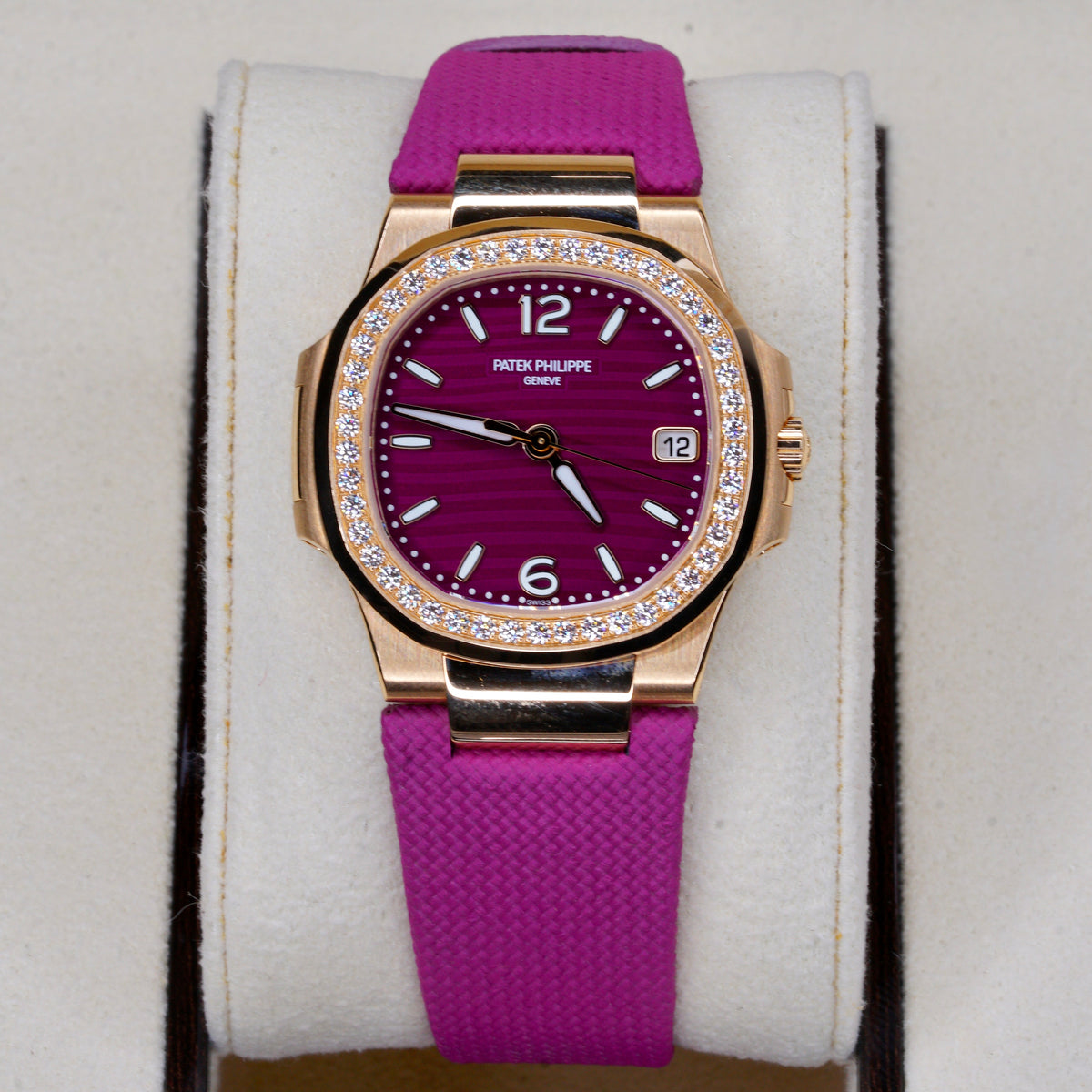 Patek Philippe NEW 2026 Nautilus 7010R-013 “PURPLE MACHINE” Purple Dial Rose Gold Diamond Bezel 32mm