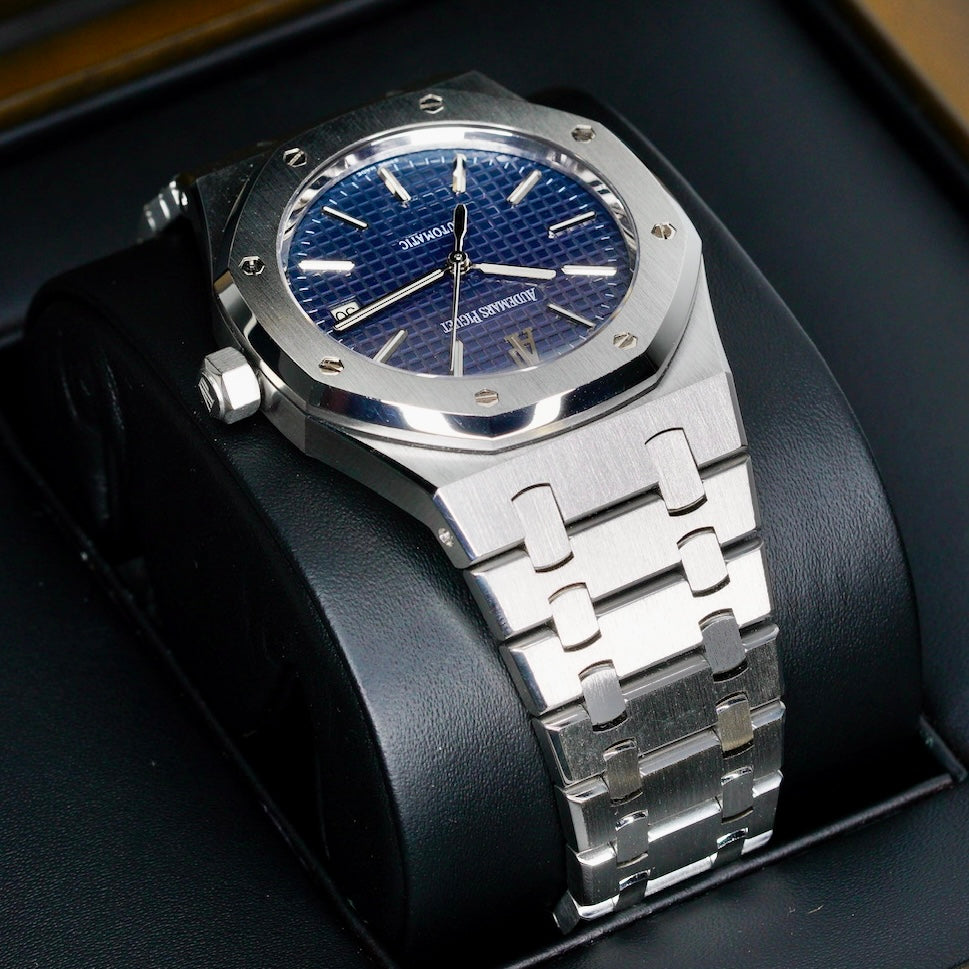 Audemars Piguet Royal Oak 15300ST.OO.1220ST.02 “BLUE OAK” Blue Dial Stainless Steel 39mm