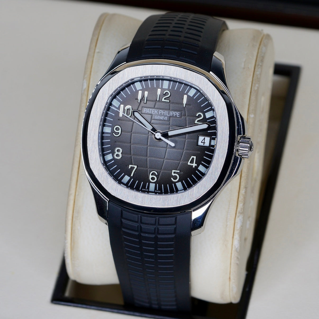 Patek Philippe Aquanaut 5167/1A-001 “BLACK AQUA” Black Smoked Dial Stainless Steel Tropical & Steel Bracelet 40mm 2020