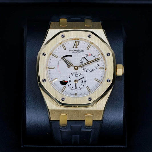 Audemars Piguet Royal Oak 26120BA.OO.D088CR.01 “DUAL TIME” White Dial Yellow Gold AM Rubber Strap 39mm