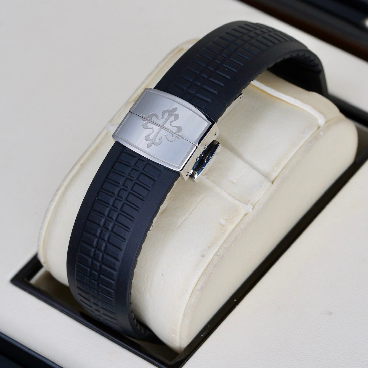 Patek Philippe Aquanaut 5167/1A-001 “BLACK AQUA” Black Smoked Dial Stainless Steel Tropical & Steel Bracelet 40mm 2020