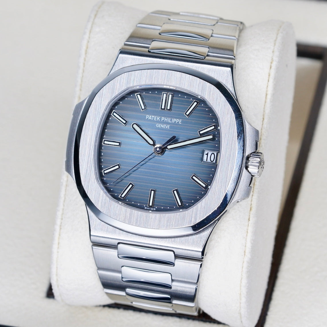 Patek Philippe Nautilus 5711/1A-010 Blue Smoked Dial Stainless Steel 40mm 2018