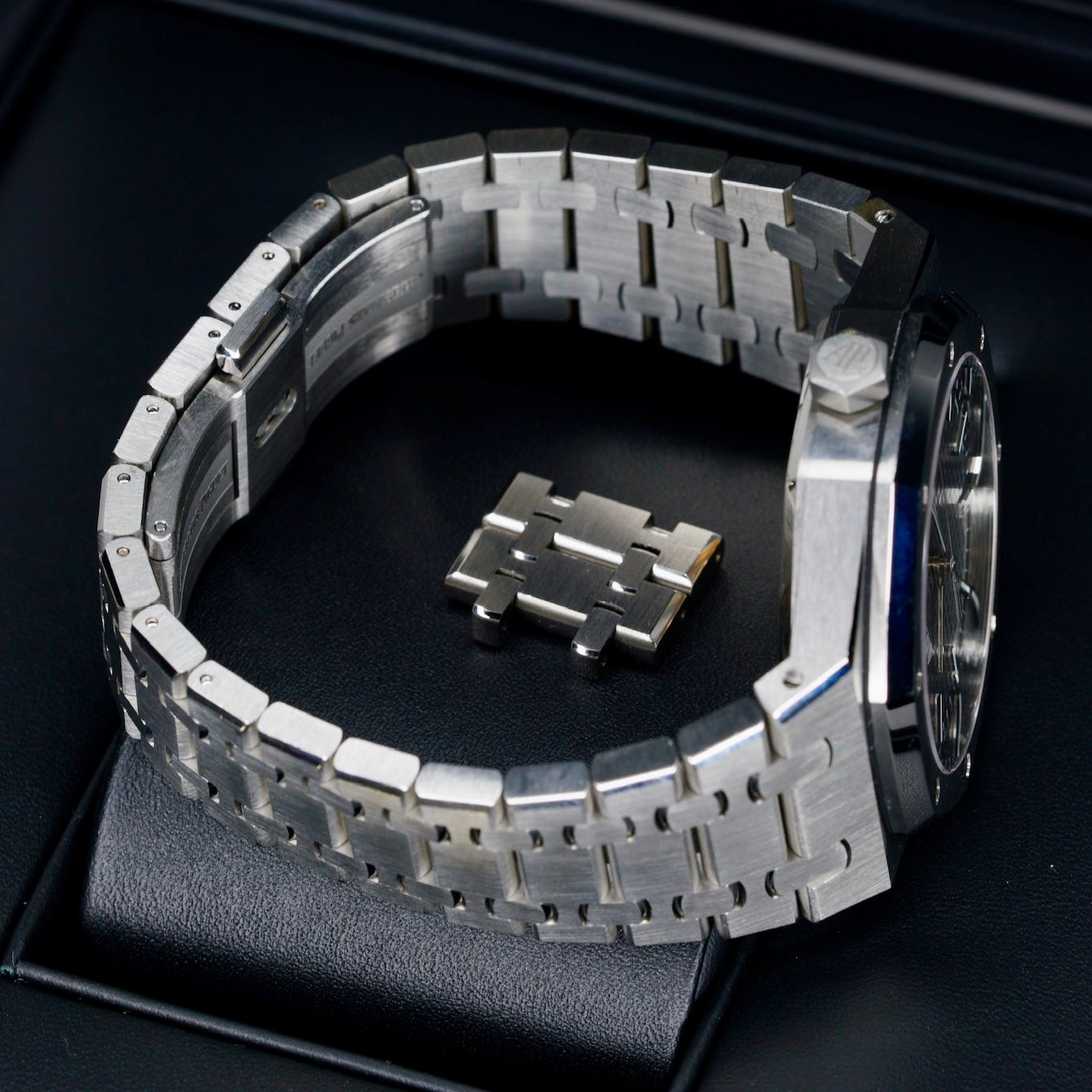 Audemars Piguet Royal Oak 15500ST.OO.1220ST.02 “GREY OAK” Grey Dial Stainless Steel 41mm