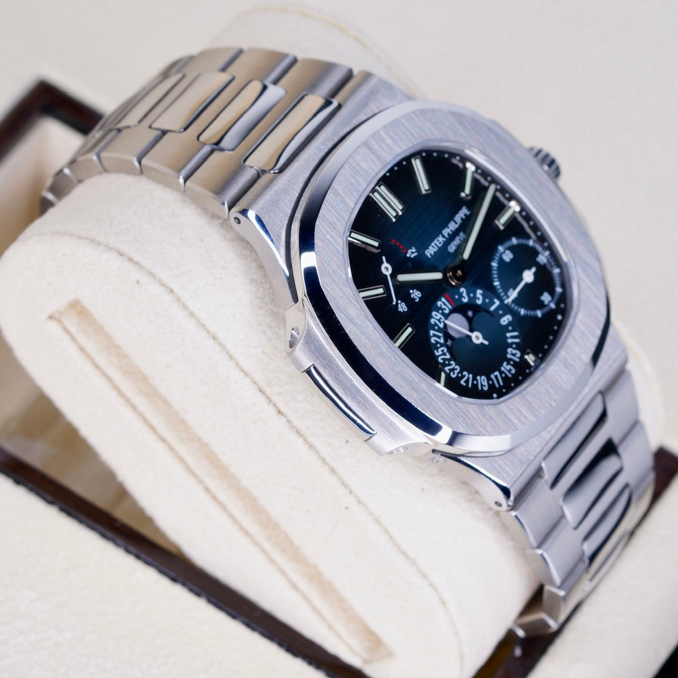 Patek Philippe Nautilus 5712/1A-001 Blue Smoked Dial Stainless Steel 2021