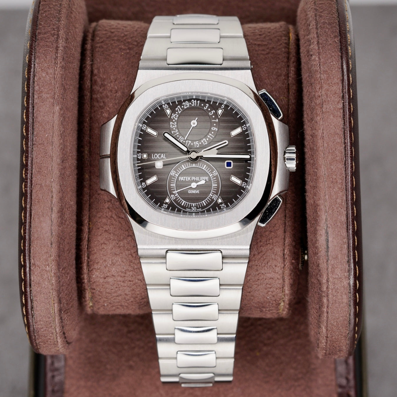 Patek Philippe Nautilus 5990/1A-001 Black Dial Stainless Steel 40.5mm 2022