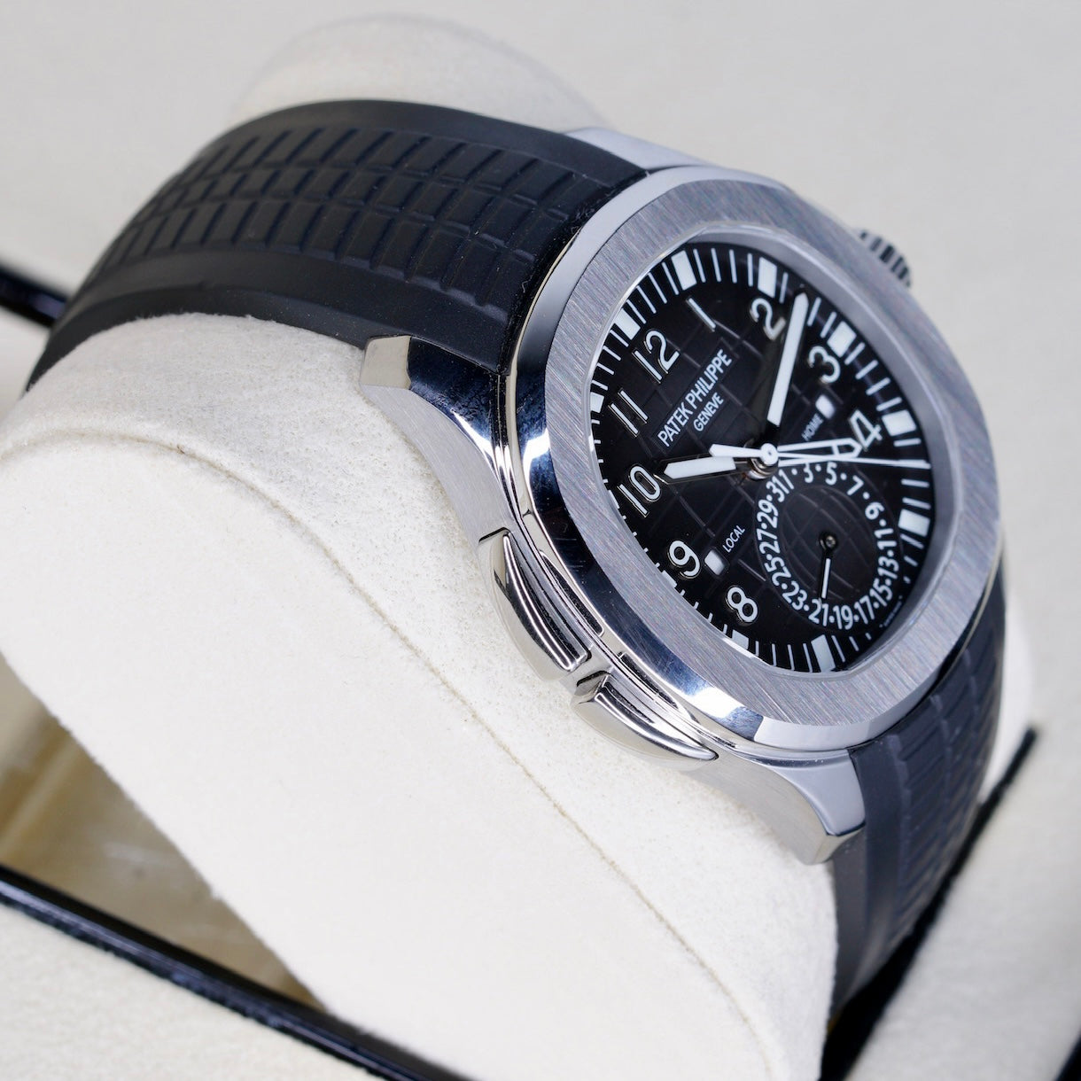 Patek Philippe Aquanaut 5164A-001 “AQUA TRAVEL” Black Dial Stainless Steel Travel Time 40.8mm 2021