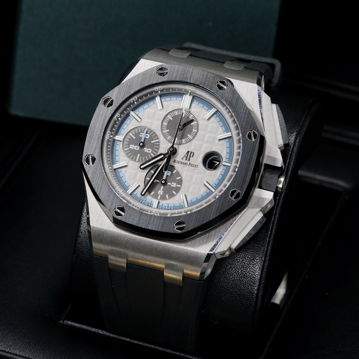 Audemars Piguet Royal Oak Offshore 26417CN.OO.A002CR.01 “JAPAN EDITION” Cream Dial Blue Accents White Gold 44mm