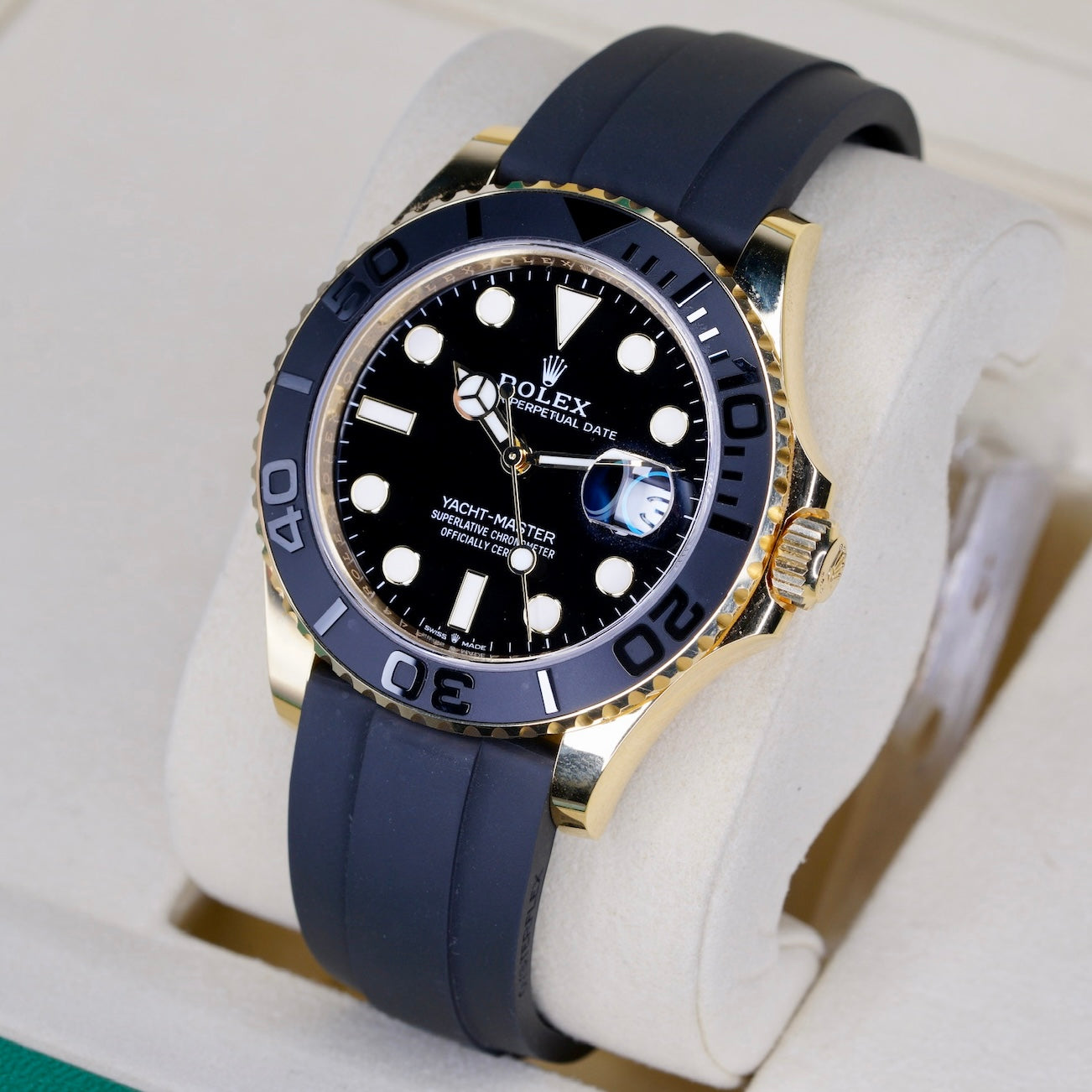 Rolex Yacht-Master 226658 Black Dial Yellow Gold Oysterflex 40mm 2025