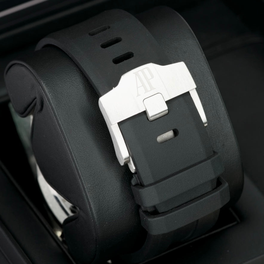 Audemars Piguet Royal Oak Offshore Diver 15720CN.OO.A002CA.01 White Gold Black Dial Black Rubber Strap 42mm