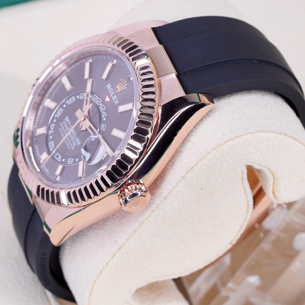 Rolex Sky-Dweller 326235 Rhodium Dial Rose Gold Oysterflex 42mm