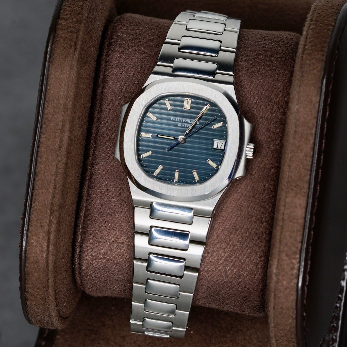 Patek Philippe Nautilus 3900/1A Blue Dial Stainless Steel 33mm