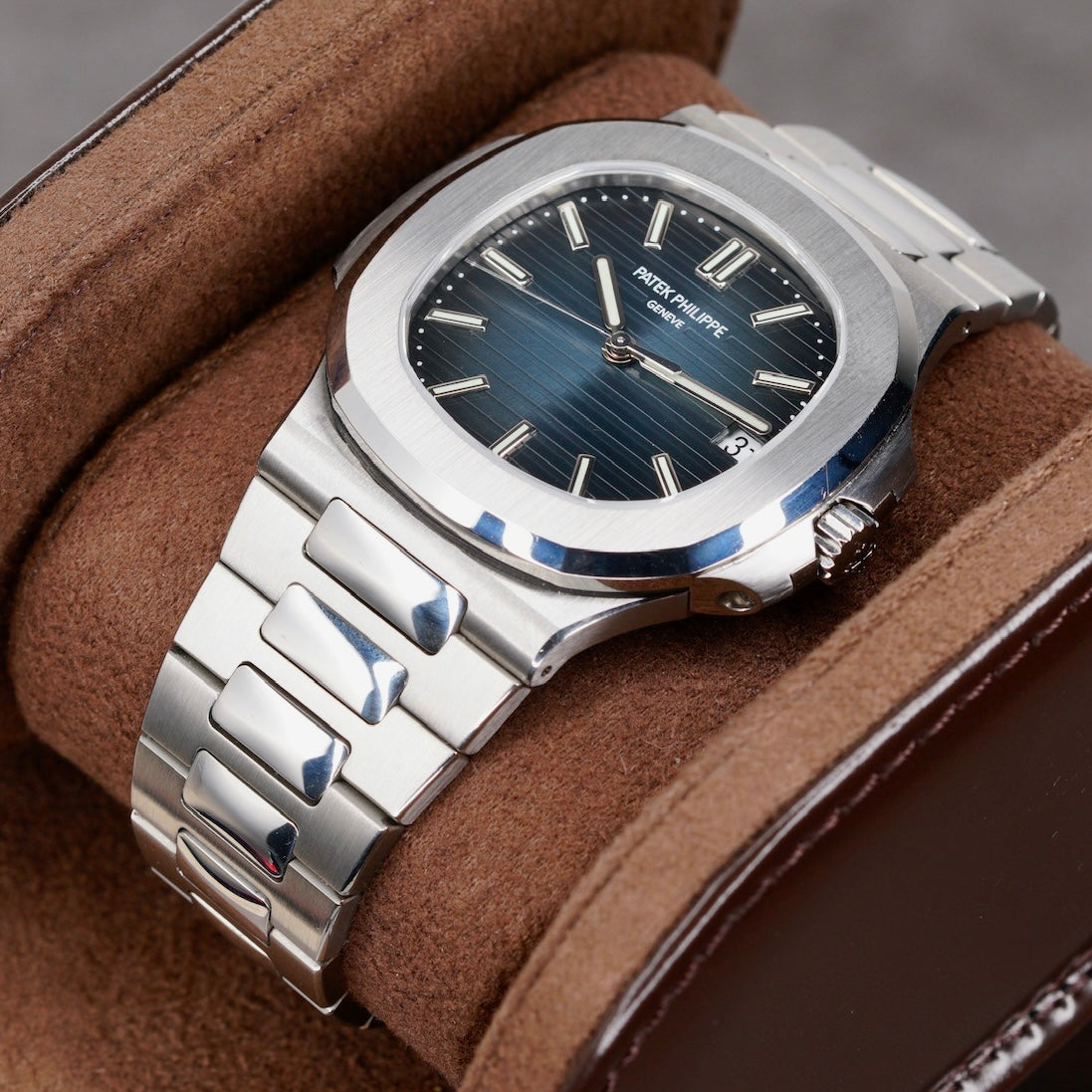 Patek Philippe Nautilus 5711/1A-010 Blue Dial Stainless Steel 40mm 2019