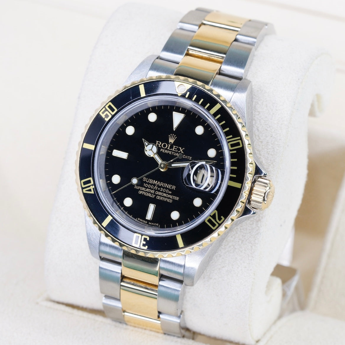 Rolex Submariner Date 16613 Black Dial Two-Tone Yellow Gold & Steel No Holes Gold Thru Buckle 40mm