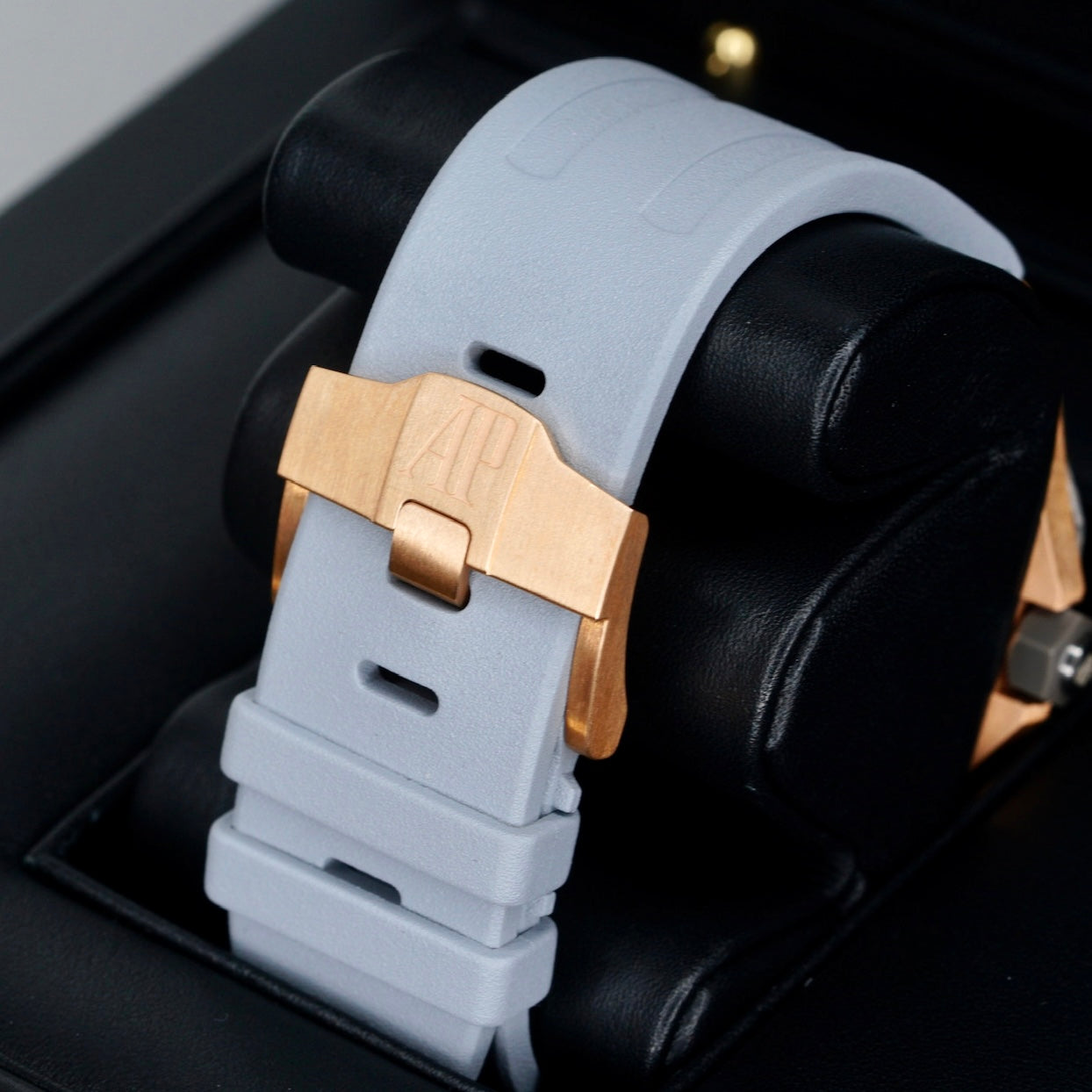 Audemars Piguet Royal Oak Offshore Diver 15711OI.OO.A006CA.01 “JAPAN EDITION” Grey Dial Rose Gold Rubber Strap 42mm