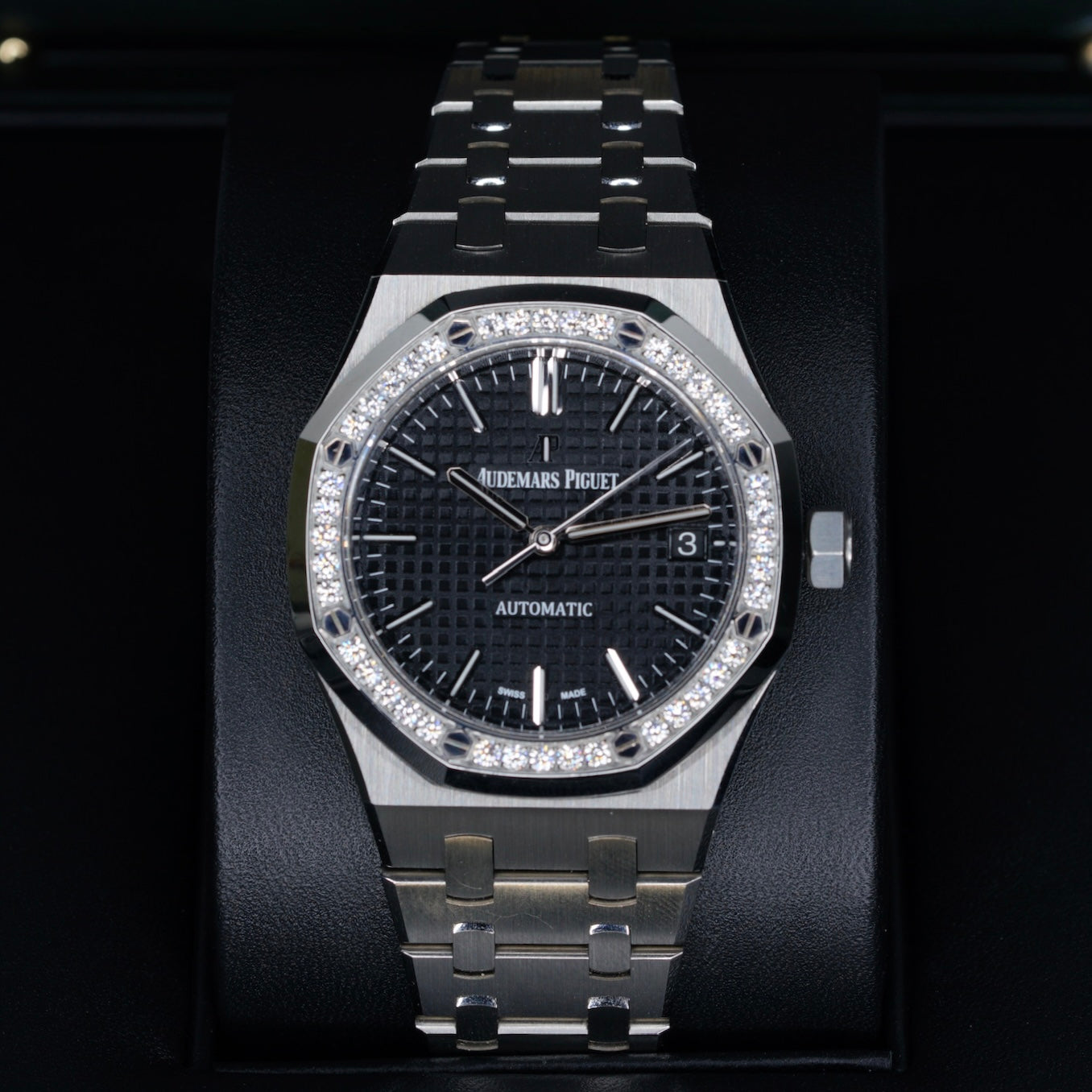 Audemars Piguet Royal Oak 15451ST.ZZ.1256ST.01 Black Dial Diamond Bezel Stainless Steel 37mm