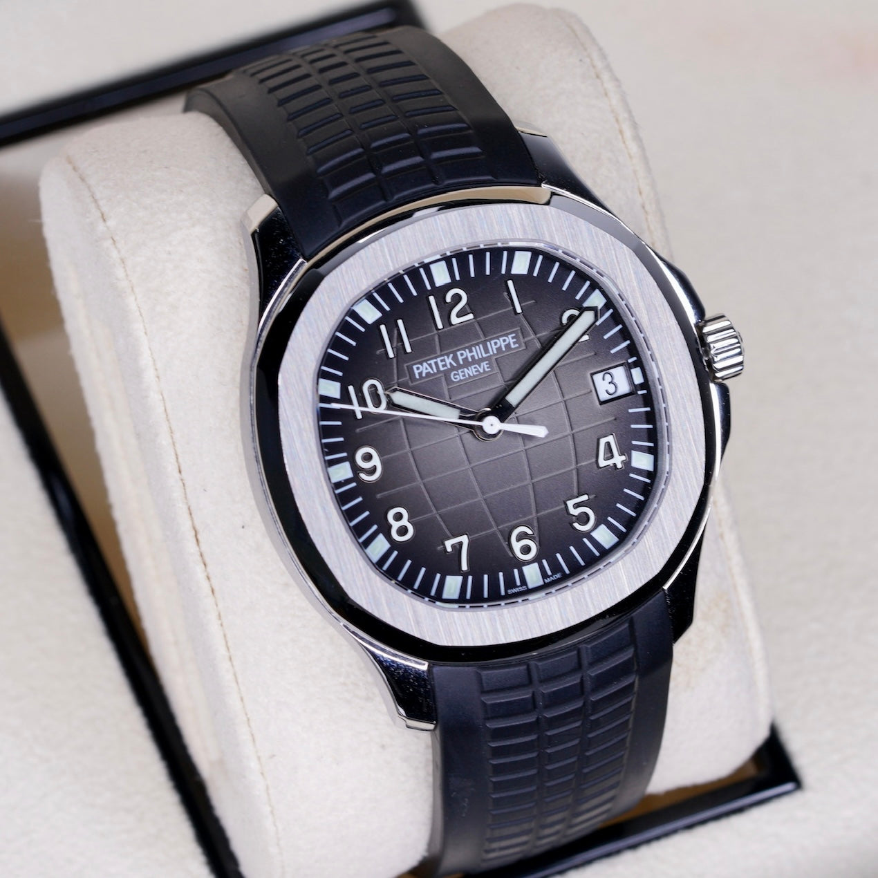 Patek Philippe Aquanaut 5167A-001 Black Dial Stainless Steel Tropical Strap 2020