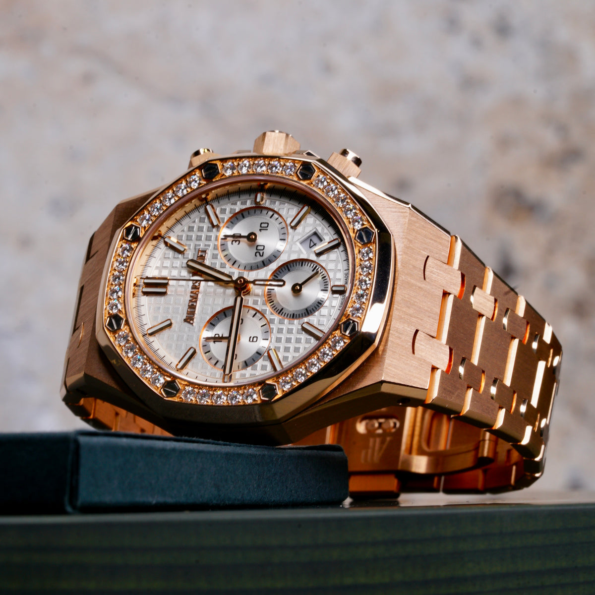 Audemars Piguet Royal Oak 26715OR.ZZ.1356OR.01 “LAMINE YAMAL” Rose Gold Diamond Bezel 37mm