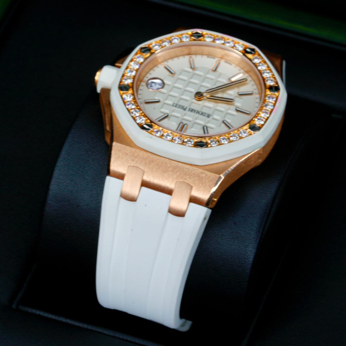 Audemars Piguet Royal Oak Offshore 67540OK.ZZ.A010CA.01 “LADY OFFSHORE” White Dial Diamond Bezel Rose Gold 37mm