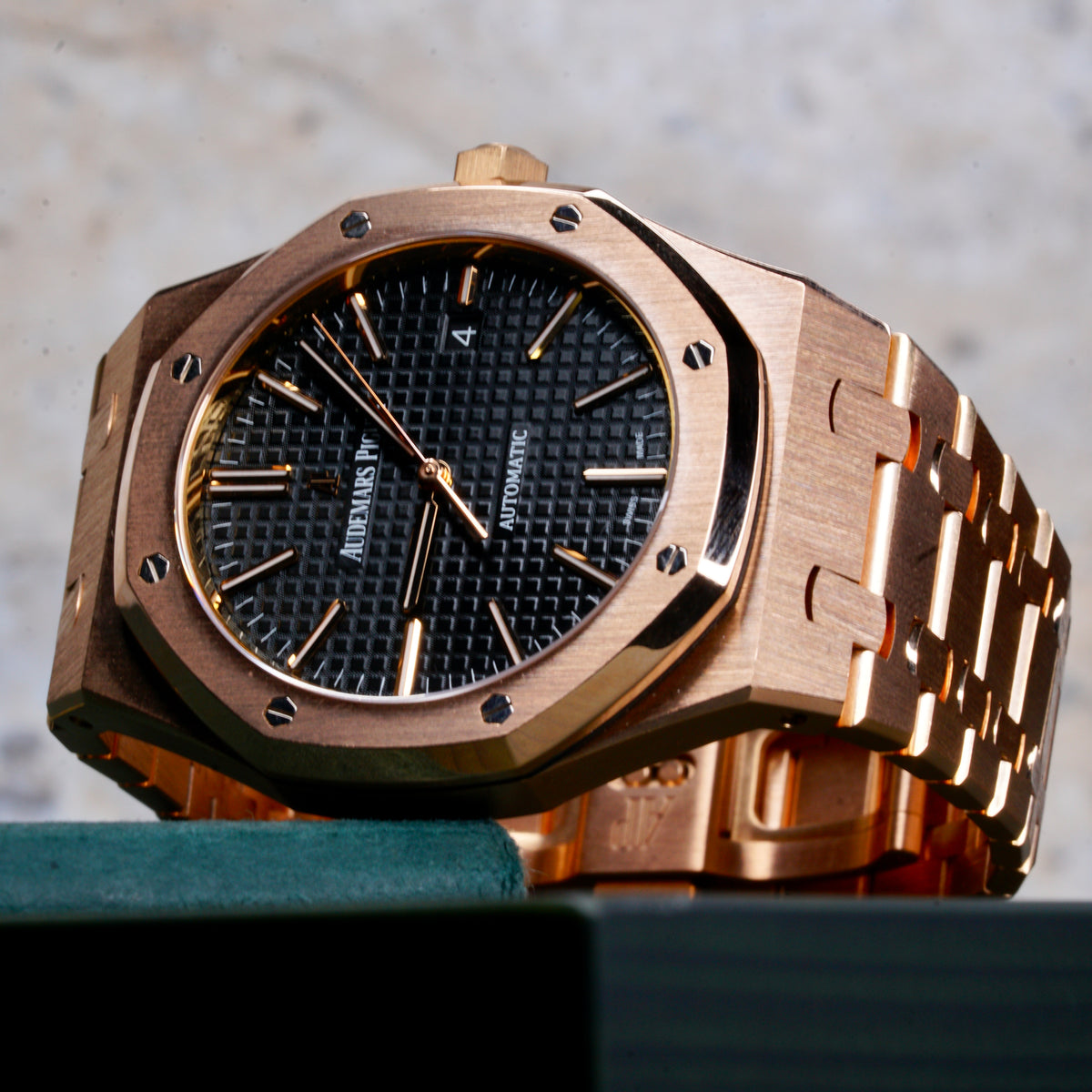 Audemars Piguet Royal Oak 15400OR.OO.D002CR.01 Black Dial Rose Gold Converted bracelet 41mm